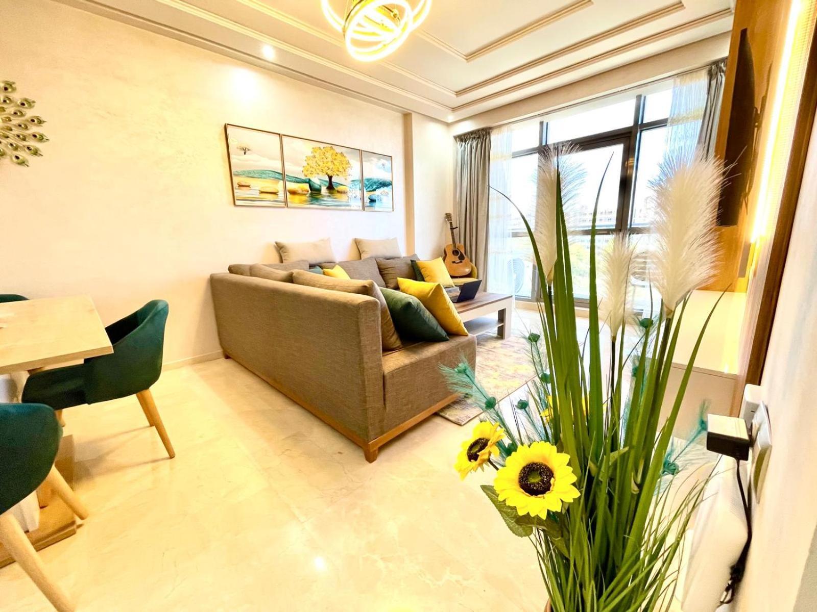 Modern Elegance With Sea Views In Central Tangier - Steps To Beach, Train And Attractions! Exterior foto